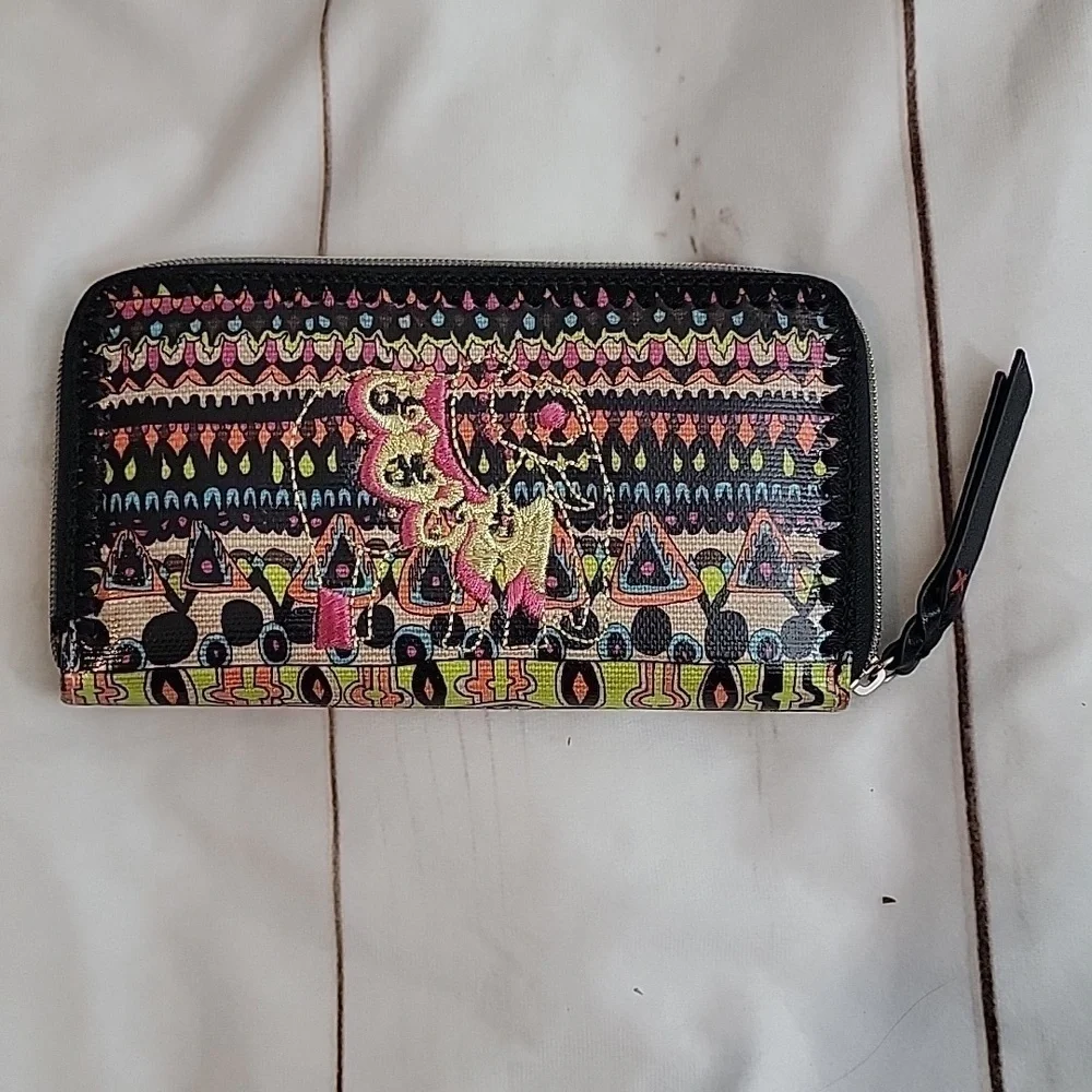 Sakroots Artist Circle Elephant Embroidered Zip Around Wallet Boho